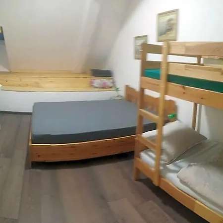 Esztergom Central Hostel *